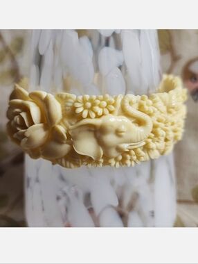 Molded Ivory Color Celluloid Antique Rose Chrystenthemum Puppy Elephant Bracelet
